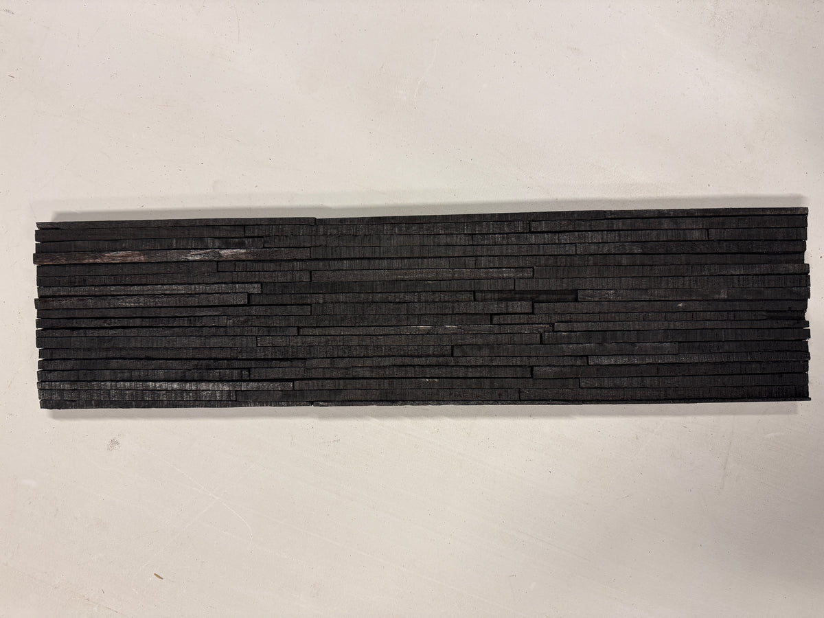 LINEAR SLIMWOOD USED FACE Split face charcoal wood panel - 15 x 60 cm
